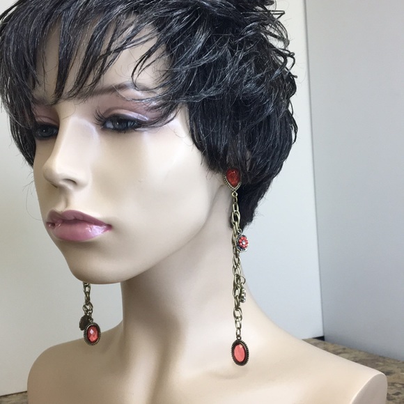 Antique Gold & Flower Dangle Earrings - Picture 3 of 8